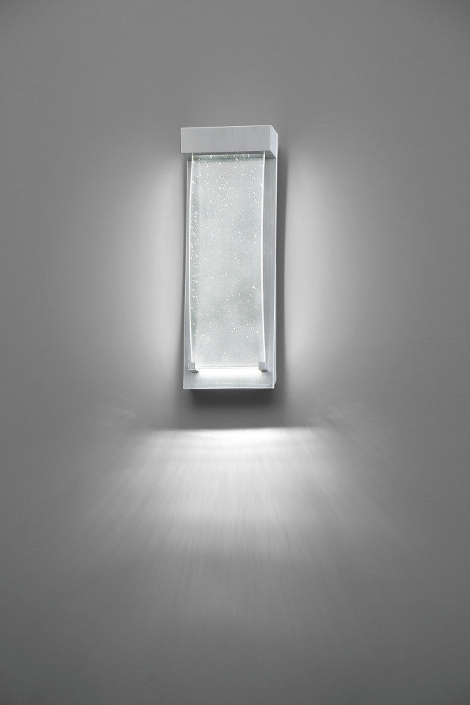 1 Light Transitional Outdoor Wall Light, Brushed Silver