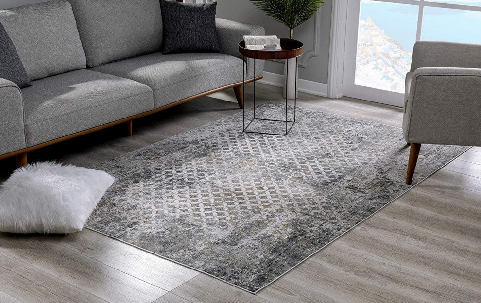 5' X 7' Gray and Ivory Abstract Area Rug