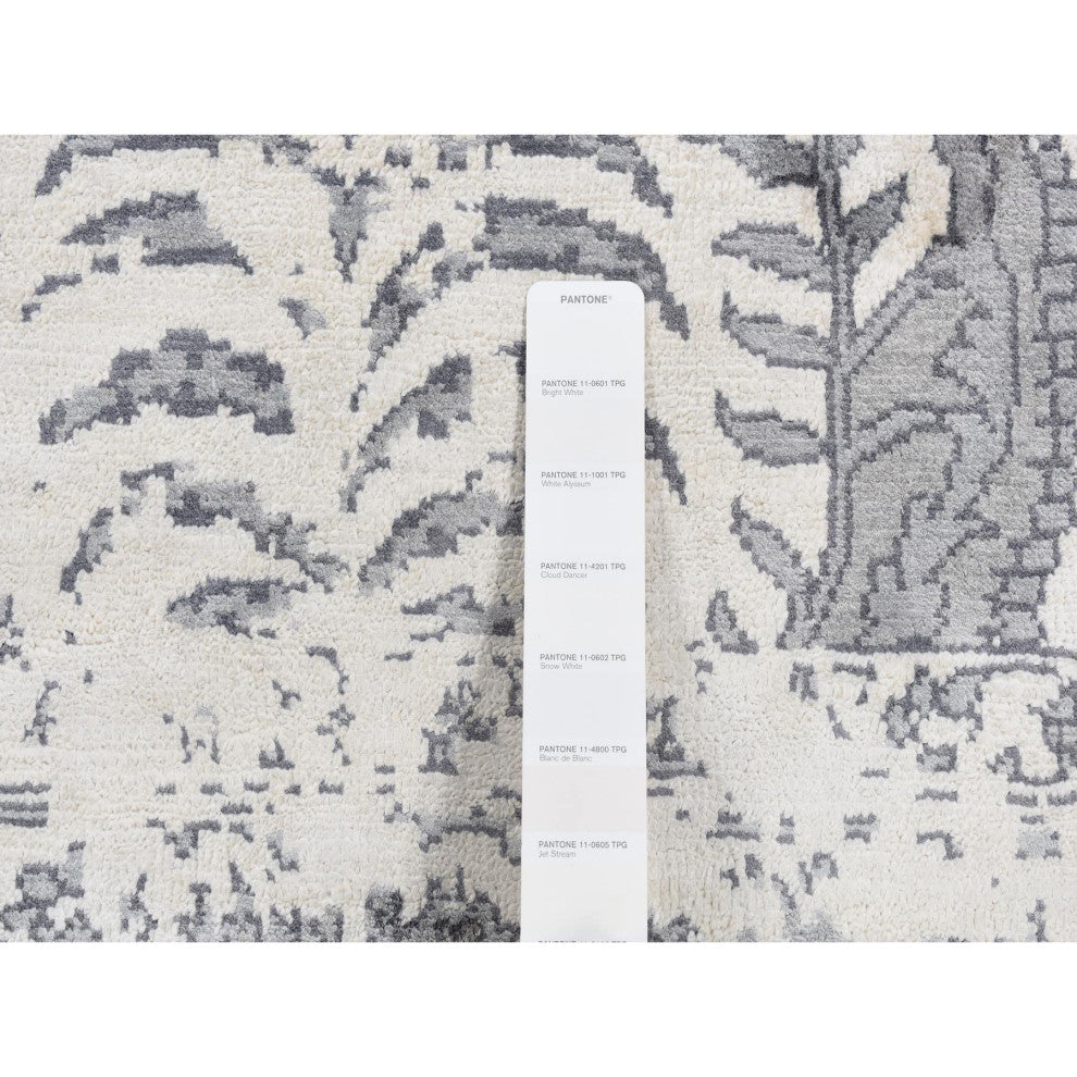 Ivory, Erased Persian Design, Plant Base Silk, Hand Knotted Rug, 5'2"x7'