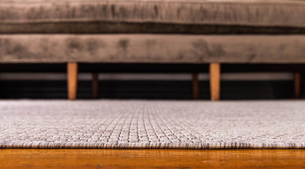 Unique Loom Beige Solid Outdoor 6' 0 x 9' 0 Area Rug