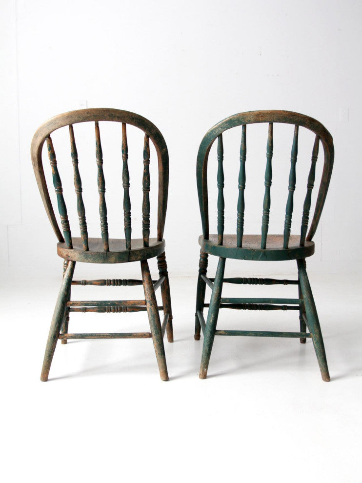 Consigned, Antique Windsor Chairs Pair