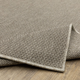Cannes Solid Diamond Grey/ Light Grey Indoor-Outdoor Area Rug 6'7" x 9'2"