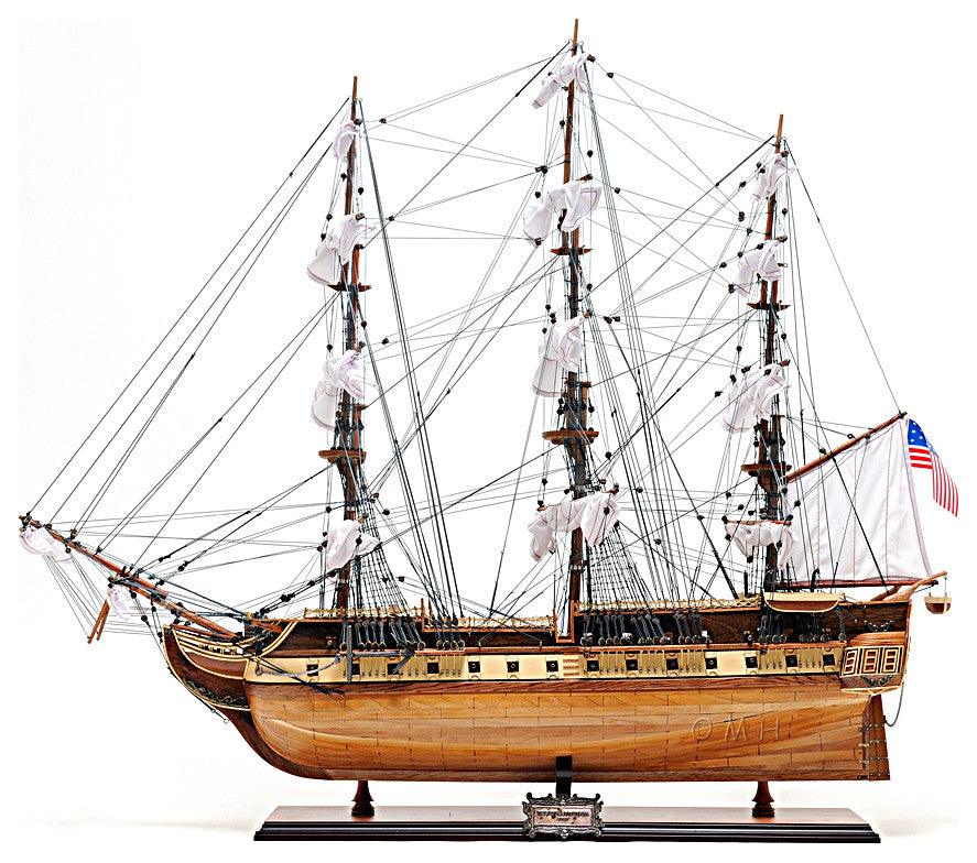 Old Modern Handicrafts T097A USS Constitution Midsize With Display Case