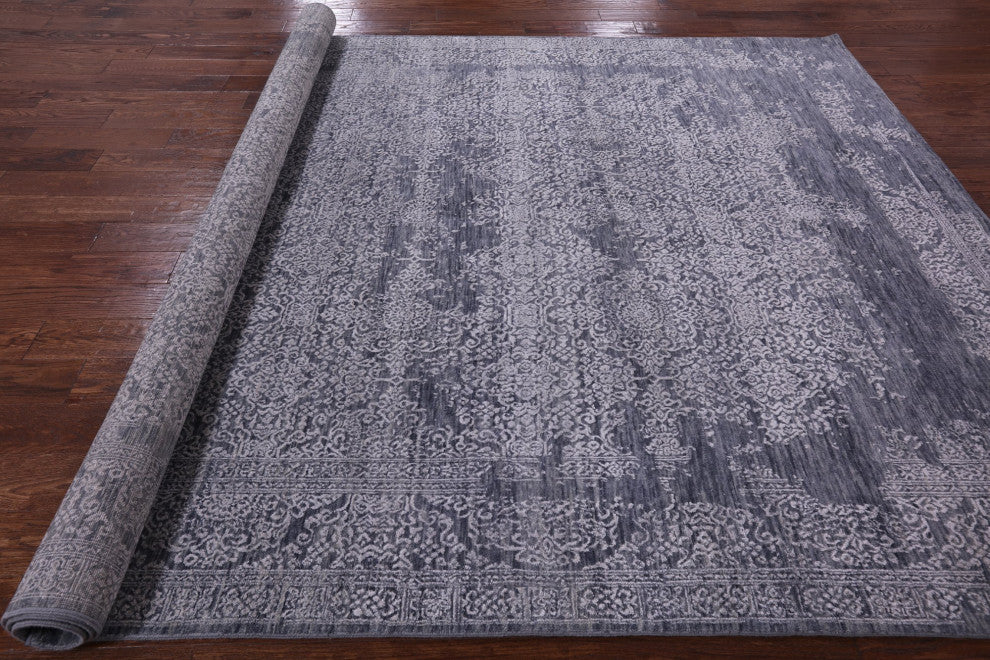 Persian Hand-Knotted Wool and Silk Rug 7' 10" X 10' 7" Q6256