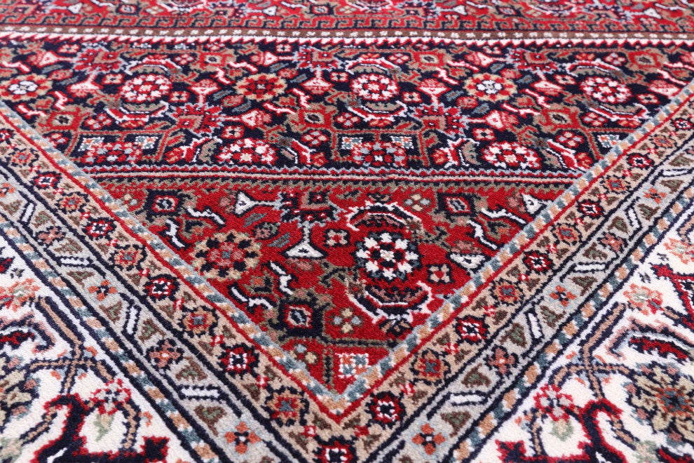 4' 8" X 6' 8" Fine Persian Bijar Wool and Silk Rug Q6725