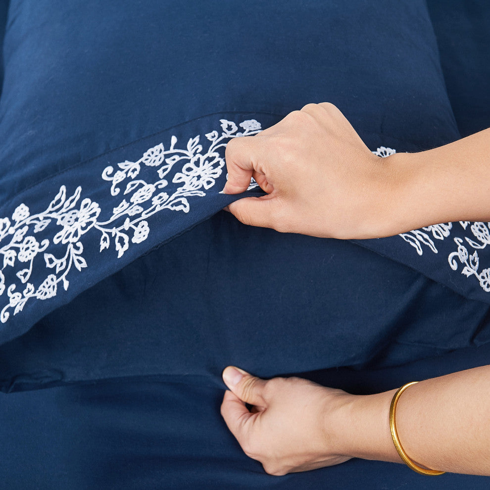 Serenta Lei Embroidered 4 Piece Bed Sheet Set, Navy Blue, King