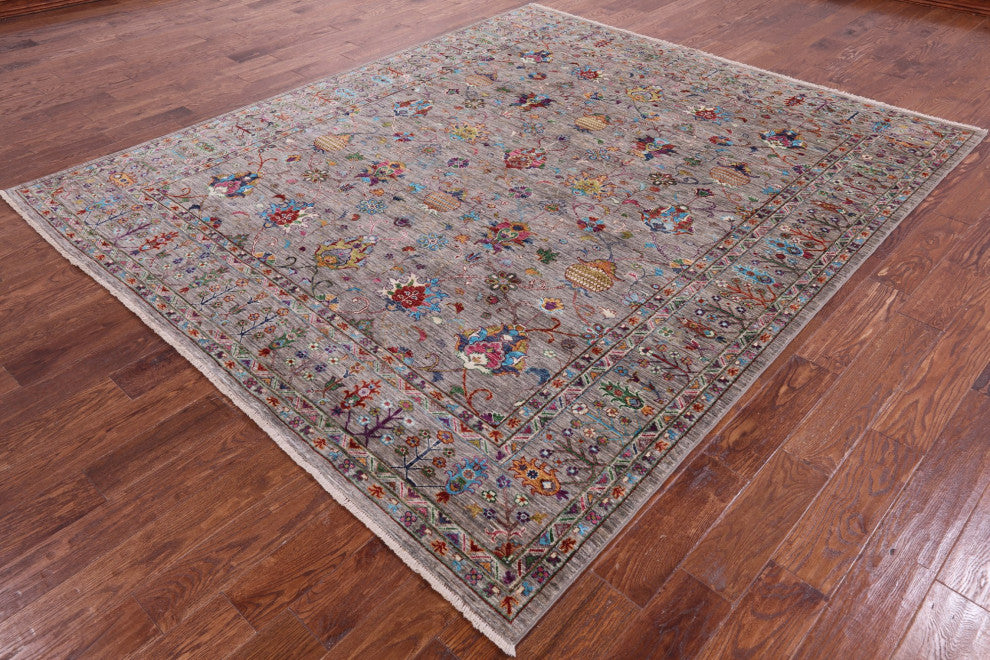 8' 0" X 9' 4" Persian Tabriz Hand-Knotted Rug Q9824