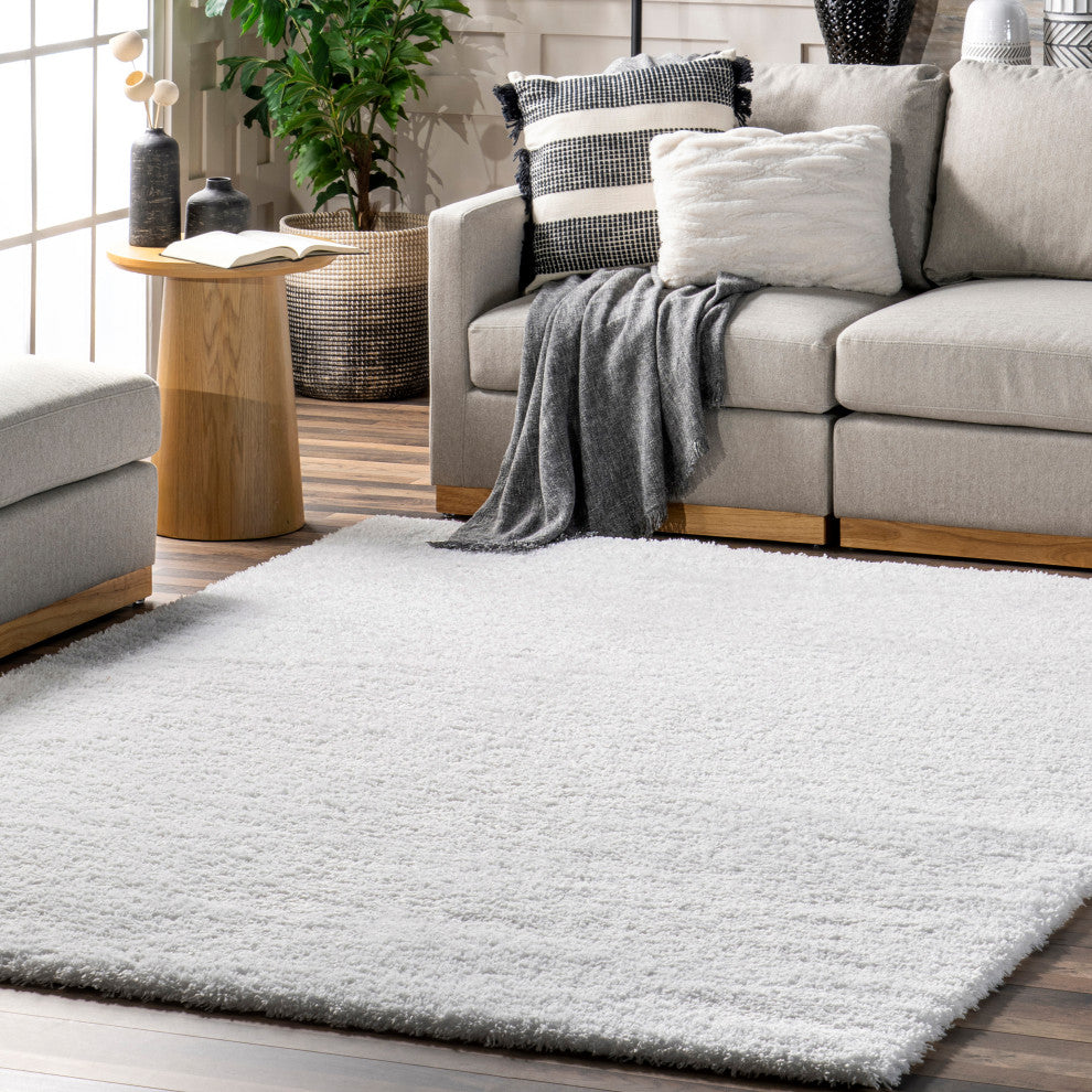 Nuloom Soft and Plush Cloudy Solid Shag Rug, Snow White 5'3"Round