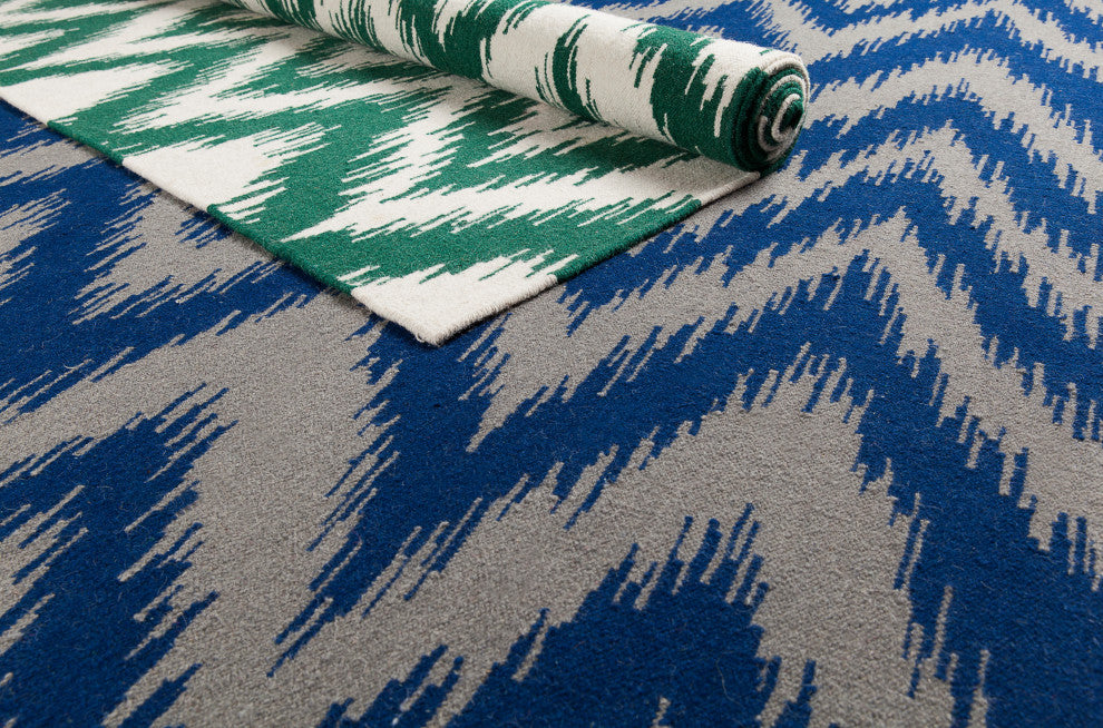 Surya Frontier FT-501 2'6" x 8' Rug