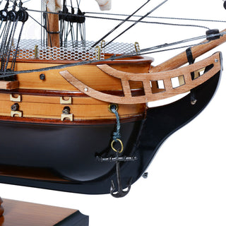Uss Contitution Small Museum-quality Fully Assembled Wooden Model Ship