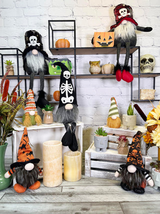 Autumn Gnomes, Black