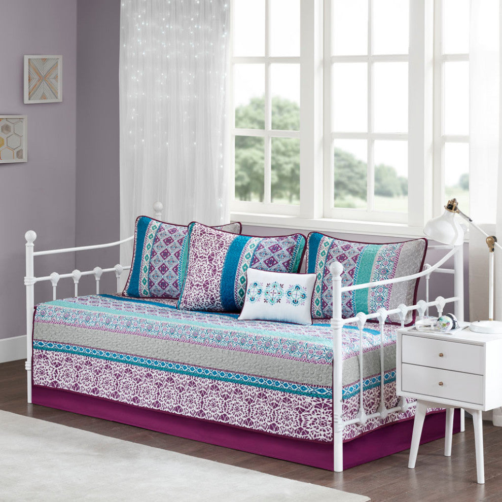 Intelligent Design Joni 6 Piece Boho Reversible Daybed Set, Purple