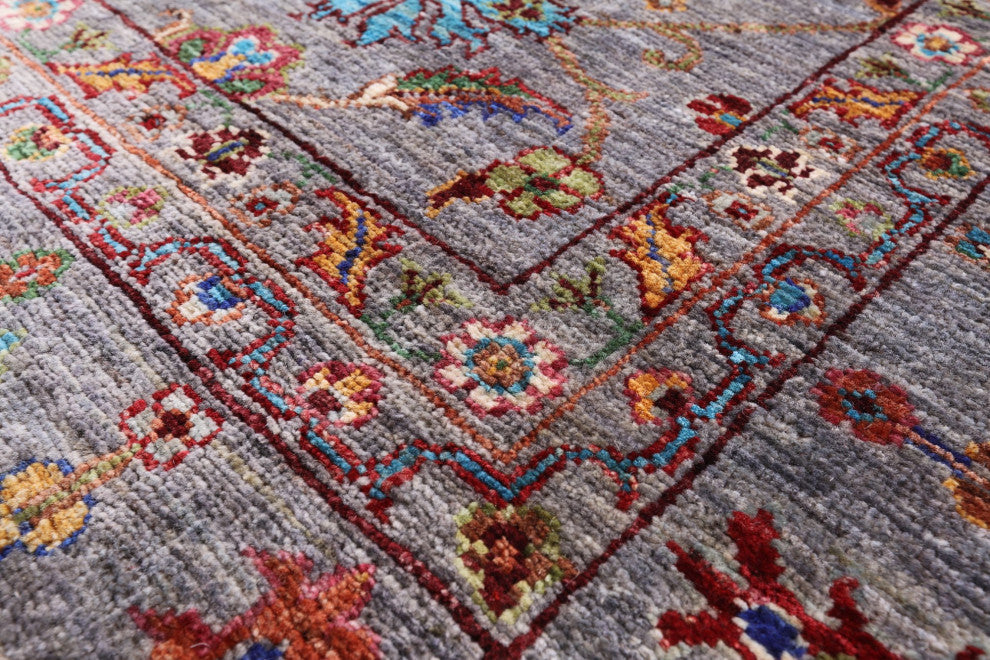 5' 8" X 8' 0" Handmade Persian Tabriz Wool Rug Q9843