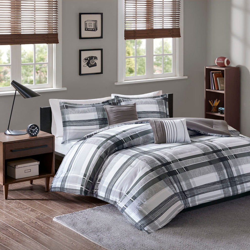 Intelligent Design Rudy Plaid Comforter Set, Black