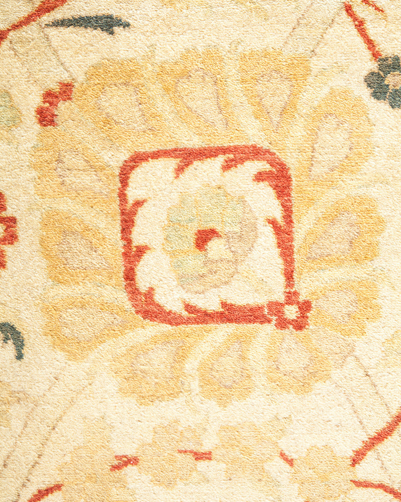 Daniela, One-of-a-Kind Hand-Knotted Area Rug Ivory, 8'3"x10'5"
