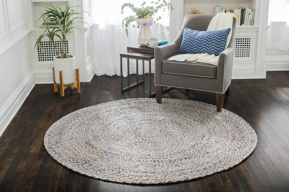 Janis Round Rug, 8'