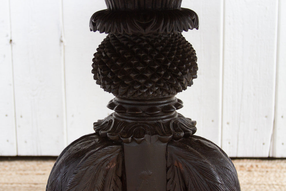 Exceptional Anglo Indian Round Table