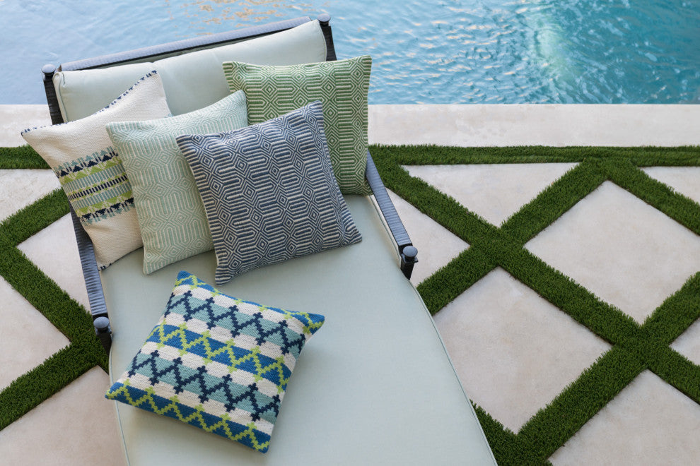 22"x22" Hand Woven Geometric Indoor / Outdoor Decorative Throw Pillow by Loloi