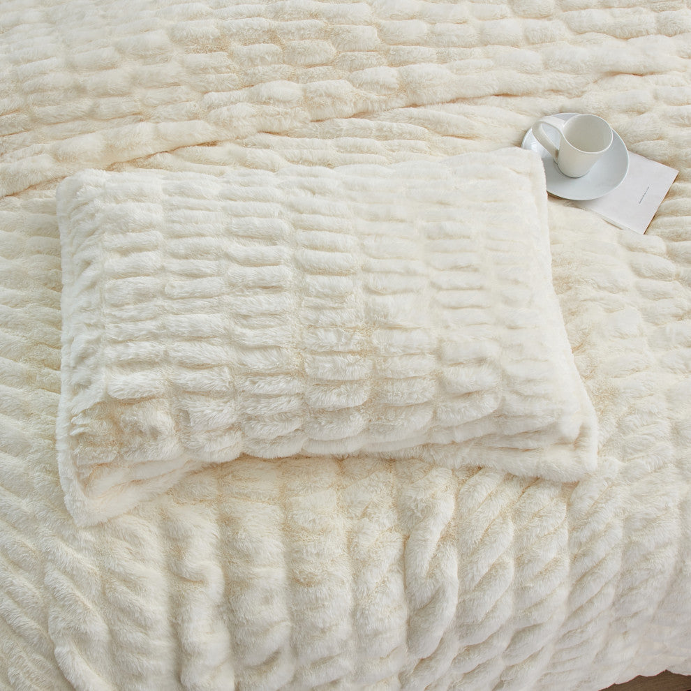 Home Soft Things 3 Piece Shar Pei Faux Fur Set, 92" X 90