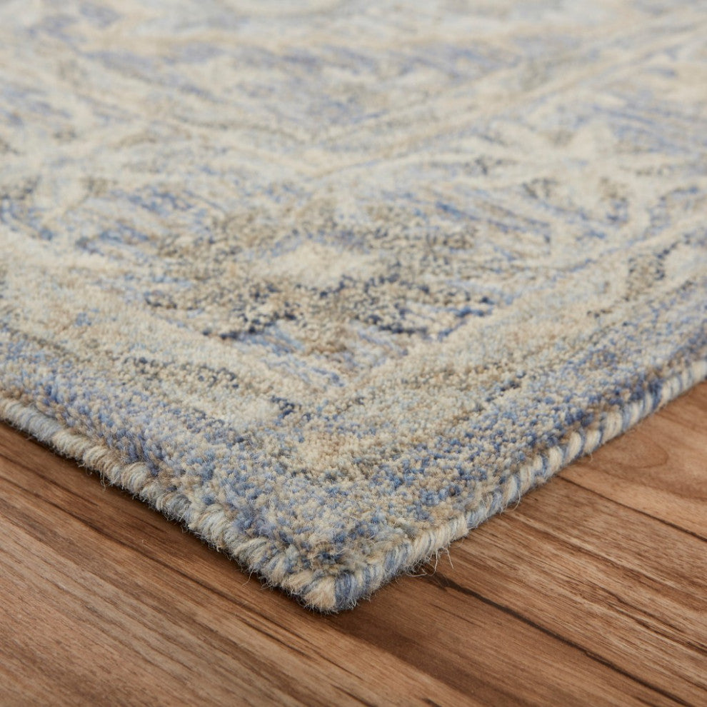 5" x 8" Blue and Tan Traditional Area Rug