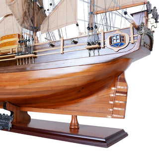 Hms Bounty New Museum-quality Fully Assembled Wooden Model Ship