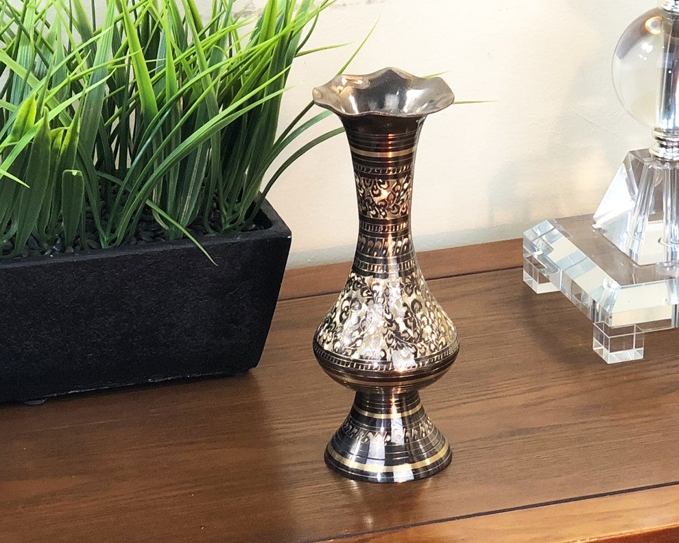 Natural Geo Brass Elegant Black/Gold 8" Table Vase