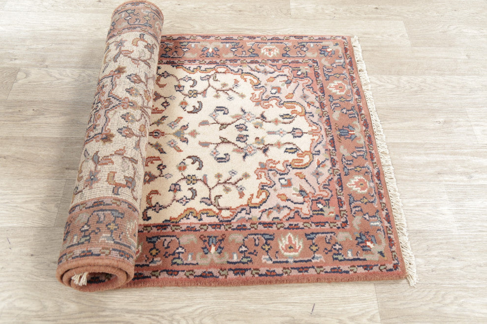 Sarouk Oriental Traditional Hand-Knotted Area Rug Indian, Beige, 5'6"x2'11