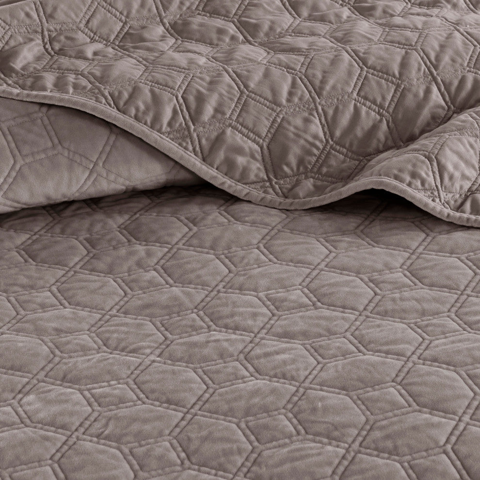 Madison Park Harper 3 Piece Velvet Quilt Set, Taupe