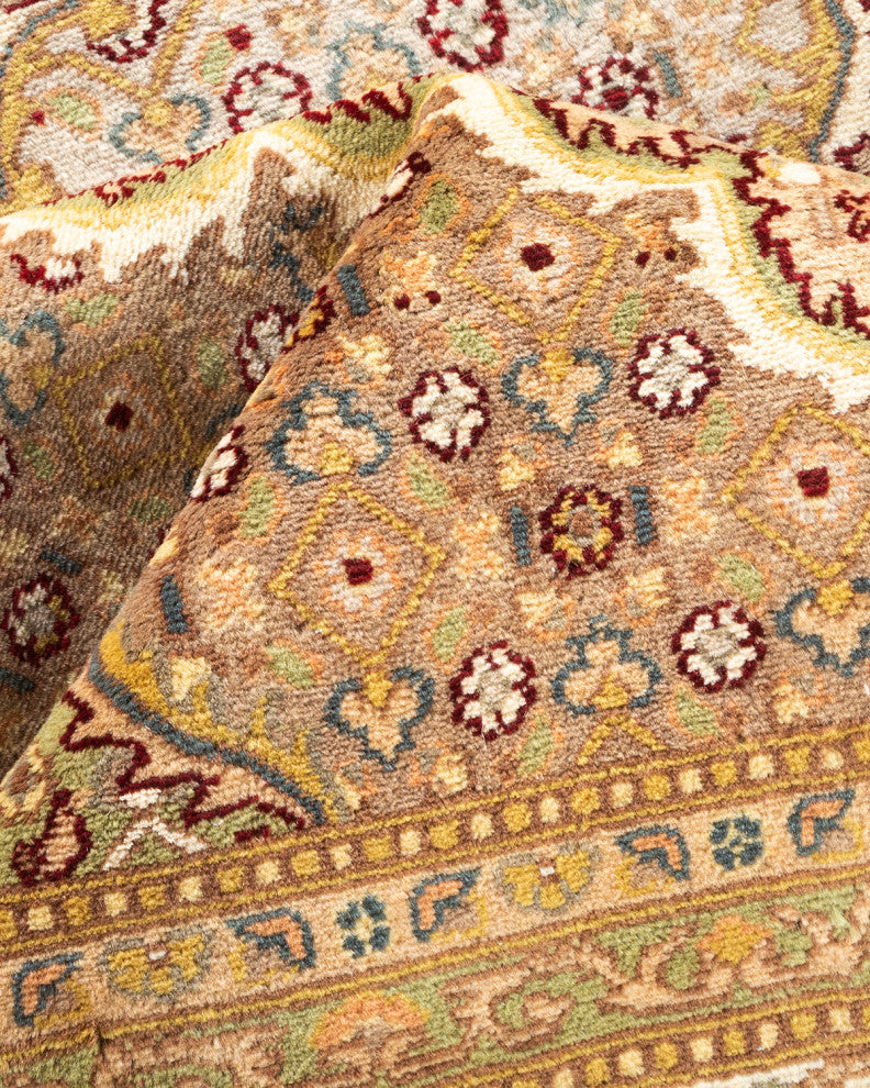 Bilaspur, One-of-a-Kind Hand-Knotted Area Rug Red, 8'1"x10'5"