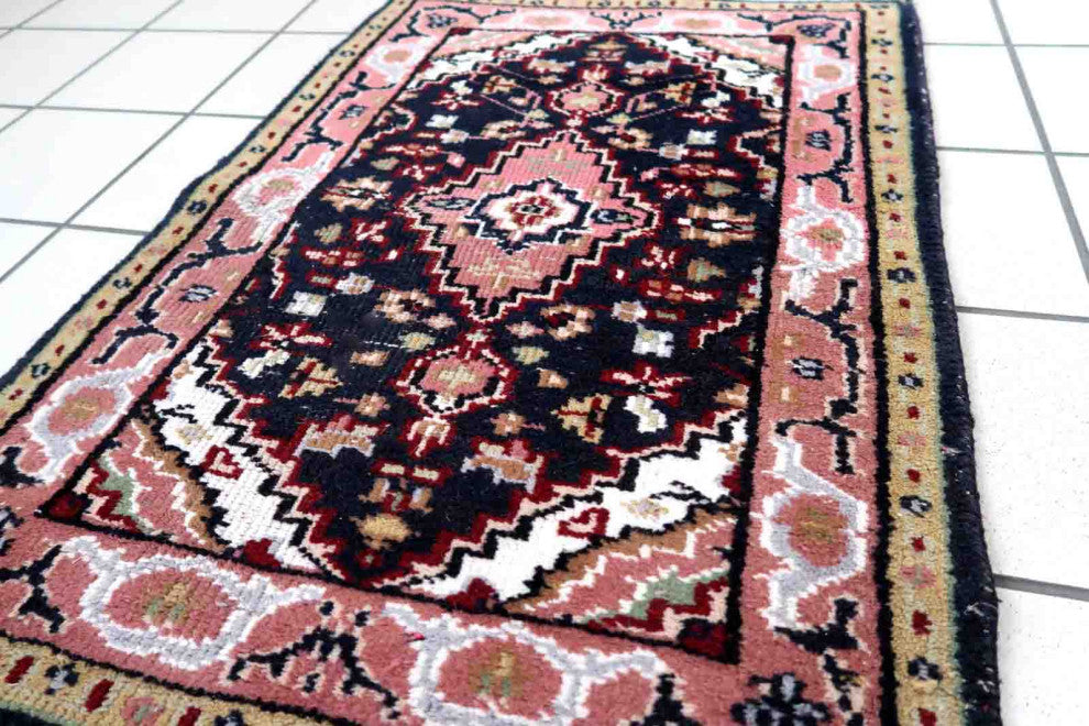 Handmade Vintage Indo-Mahal Rug 2'x2.8', 61cmx88cm 1970s