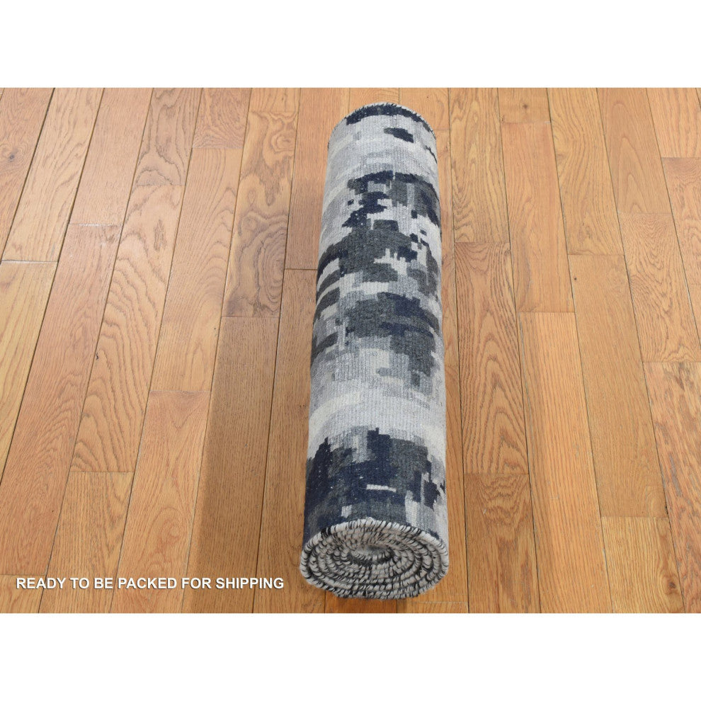 Eerie Black Abstract Design Wool and Silk Hand Knotted Runner Rug 2'6"x7'7"