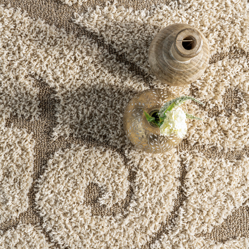 Nuloom Swirls Low-High Shag Area Rug, Cream 3'3"x5'