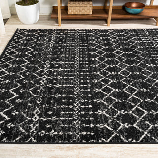 Moroccan HYPE Boho Vintage Diamond Runner Rug, Black/Ivory, 4 X 6