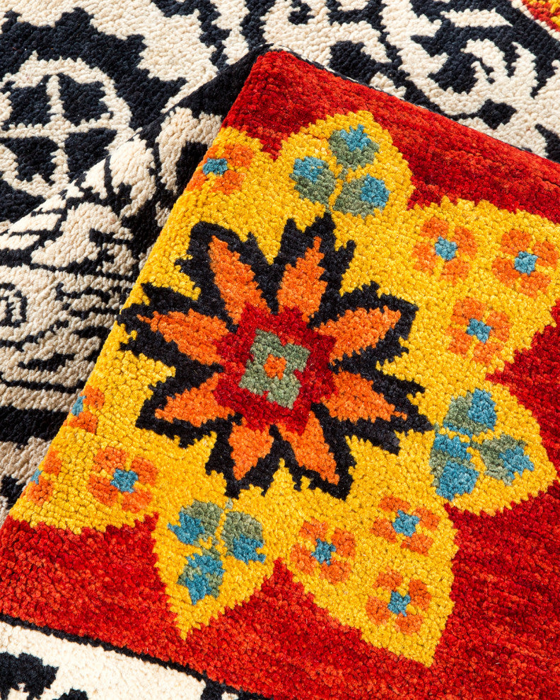 Suzani, One-of-a-Kind Hand-Knotted Area Rug Red, 3' 3 x 5' 3