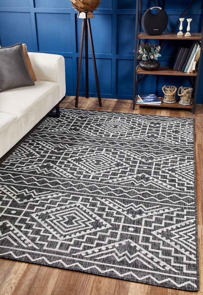 Provo Quinn Indoor/Outdoor Coastal Area Rug, Black, 5'3 X 7'7