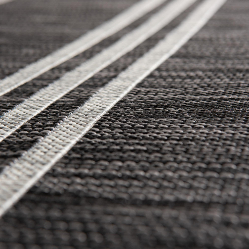 Rug Jill Zarin Jill Zarin Outdoor Charcoal Round 6' 7 x 6' 7