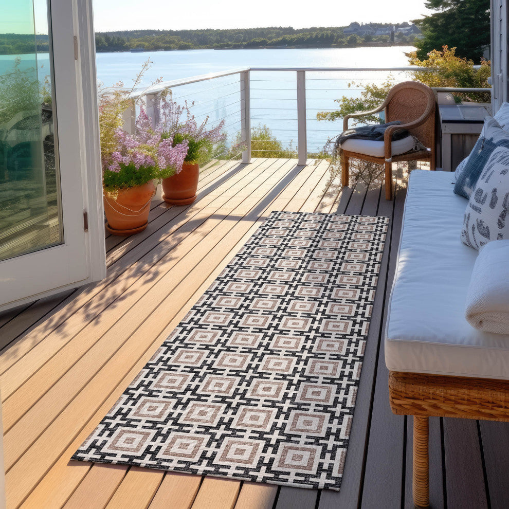 Indoor/Outdoor Marlo MO1 Black Machine Washable 2'3" x 12' Rug