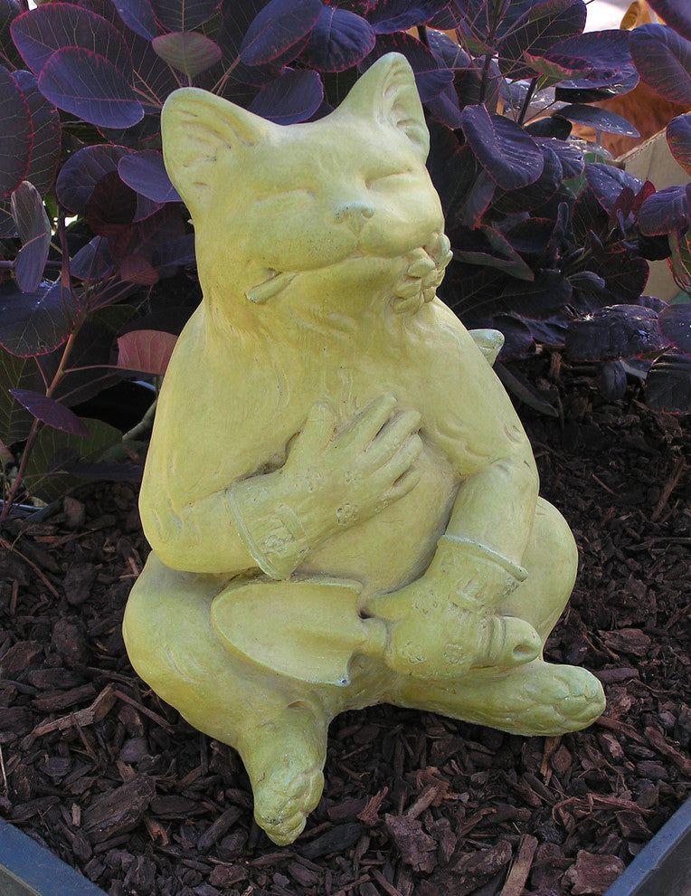 Gardening Cat Garden Statue