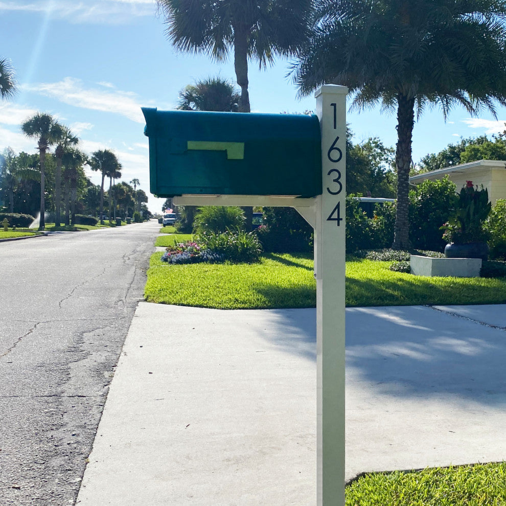 Mid Modern Dylan Curbside Mailbox and Post, Blue