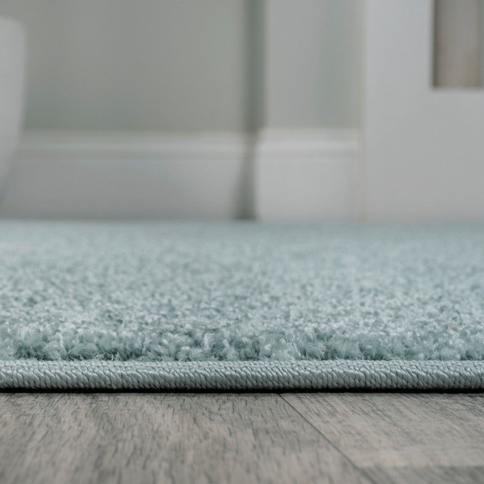Haze Solid Low-Pile Runner Rug, Light Blue, 5' Round