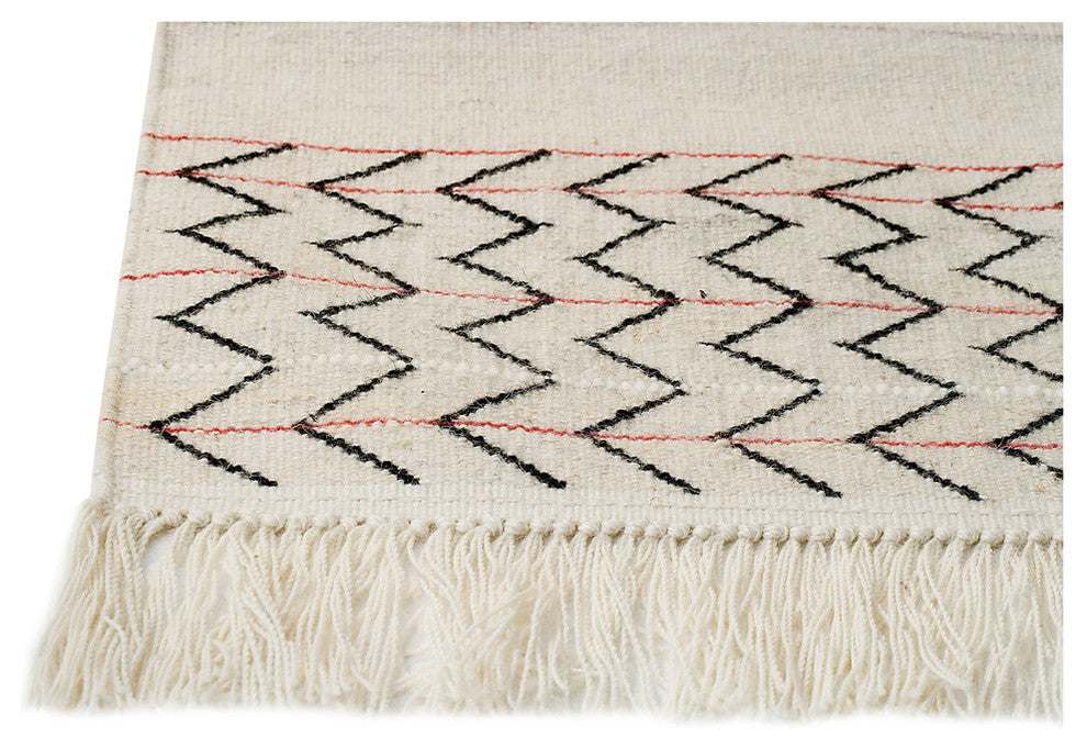 Hand Woven White Wool Area Rug, White, 5''6"x7''10"