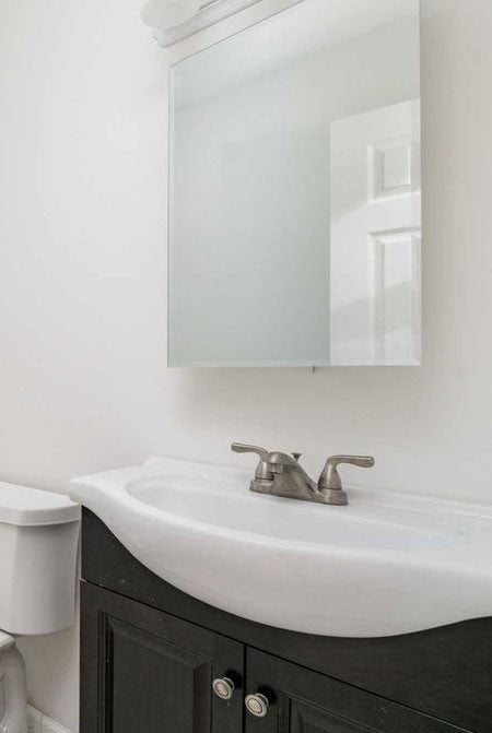 Deluxe Series Medicine Cabinet, 24"x30", Beveled Edge, Surface Mount