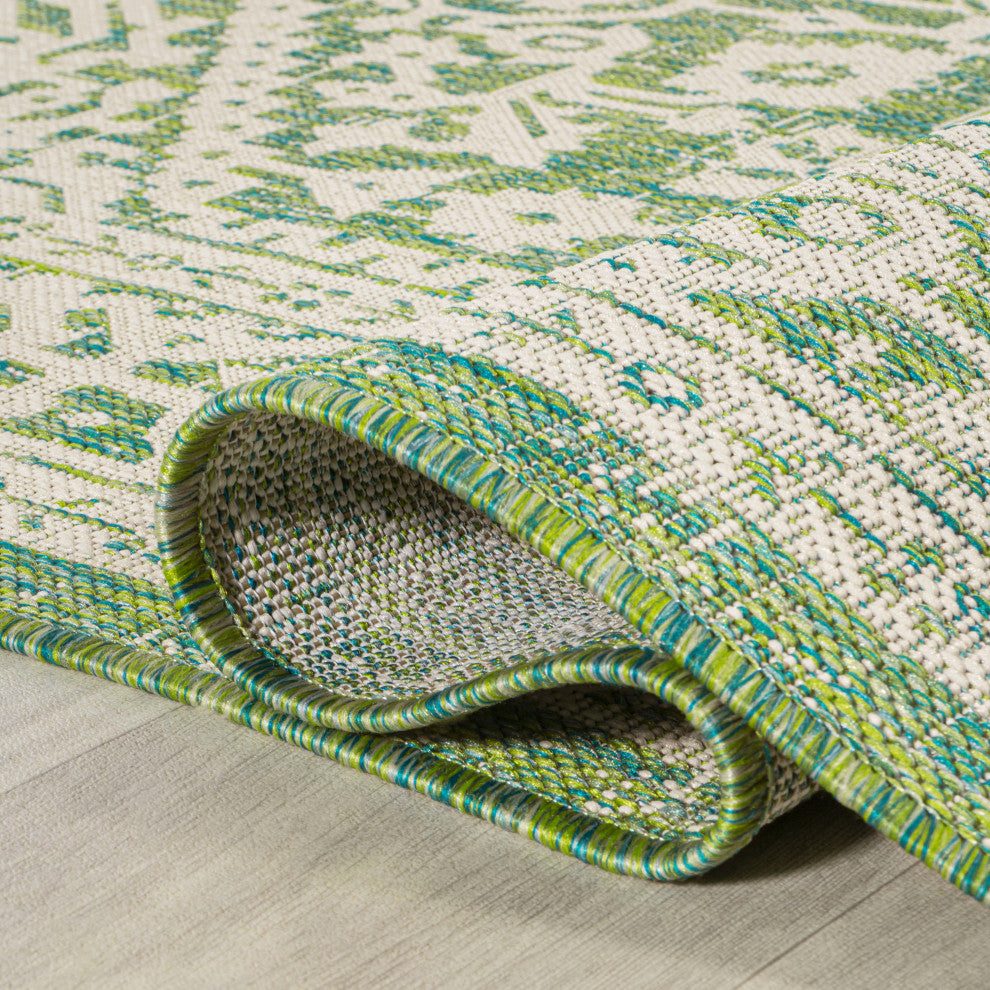 Sinjuri Medallion Textured Weave Indoor/Outdoor, Cream/Green, 2x10