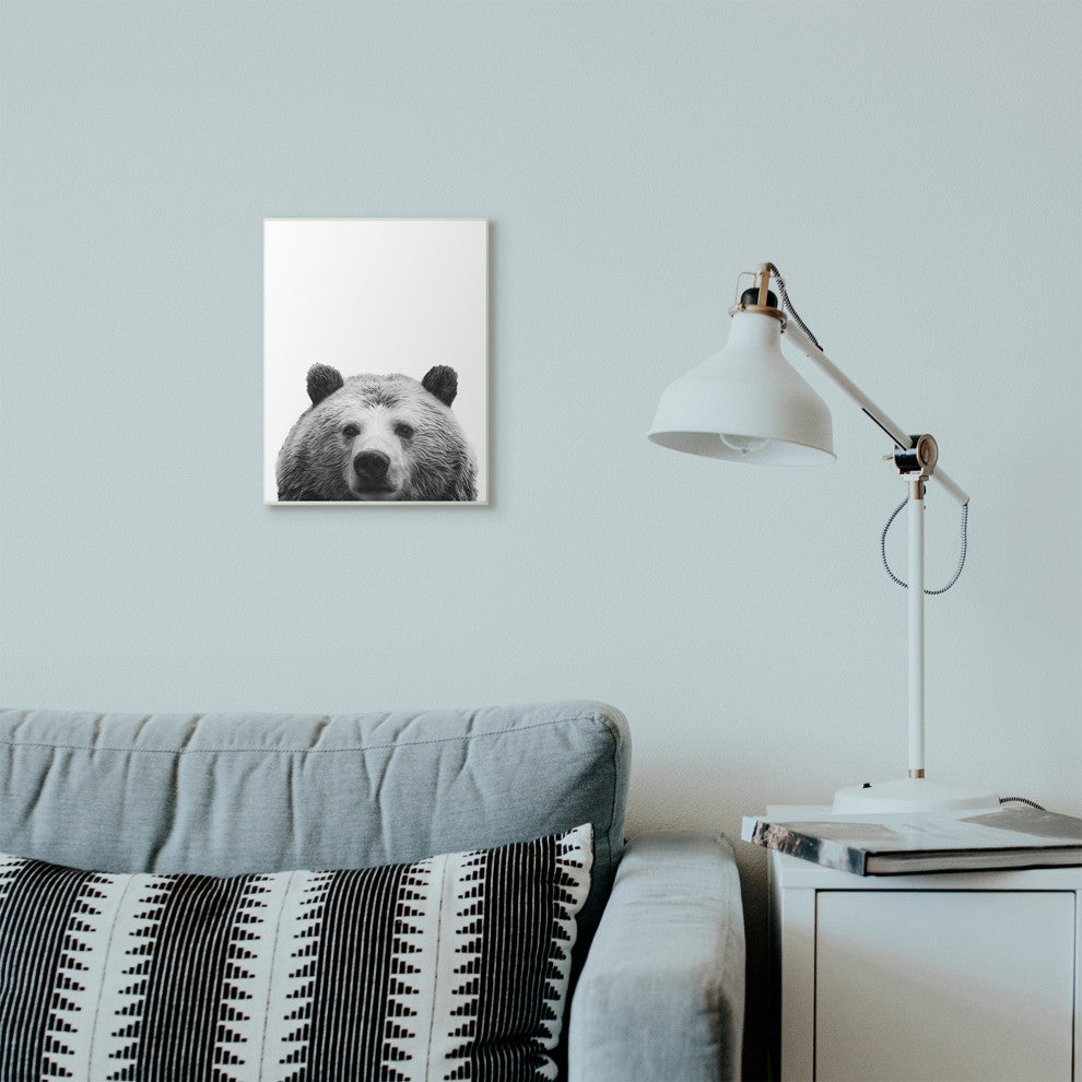 Black and White Large Bear Head Animal Design, 10"x15"