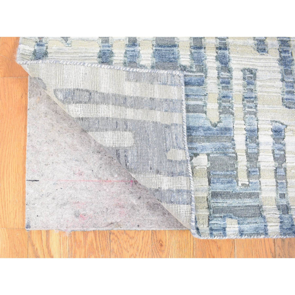 Gray, Zigzag Design, Pure Silk and Textured Wool, Hand Knotted Rug, 4'0" x 10'3"