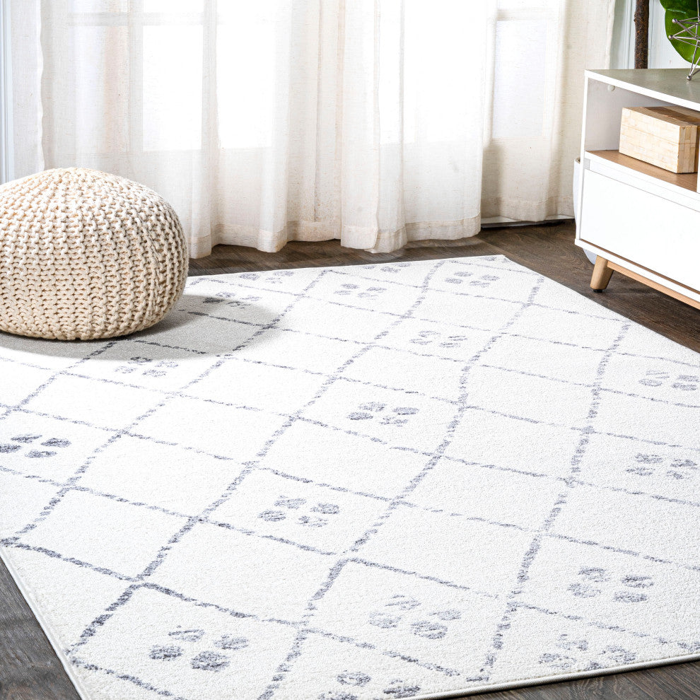 Izil Moroccan Geometric Diamond Ivory/Light Gray 5'x8' Area Rug