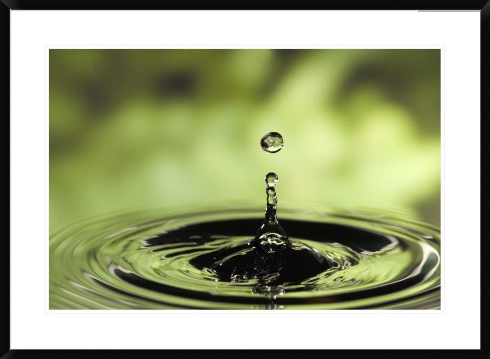 Ripples Radiating Out From Drop Of Water Splashing Into Calm Pool, 36"x26"