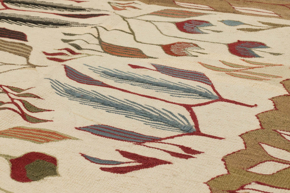New Handwoven Turkish Kilim Rug 3' 11" x 5' 9", 47 in. x 69 in.