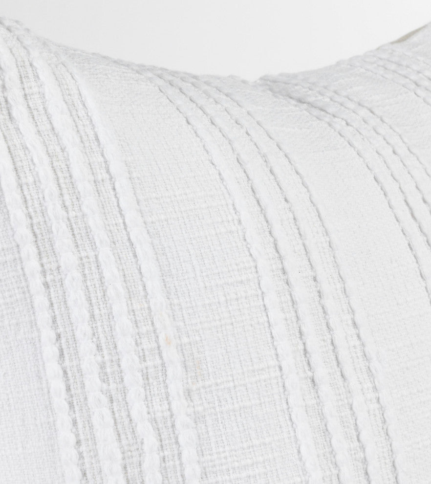 Hannah 100% Cotton 22" Throw Pillow, White