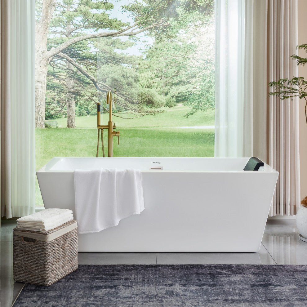 Freestanding Acrylic Bathtub, White/Polished Chrome, L, 67"
